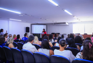 PREFEITURA DE CABO FRIO LANÇA SELO “EMPRESA AMIGA DA MULHER” E REALIZA WORKSHOP DE DEFESA PESSOAL NA PRAÇA TIRADENTES captura de tela 2026 03 31 192050