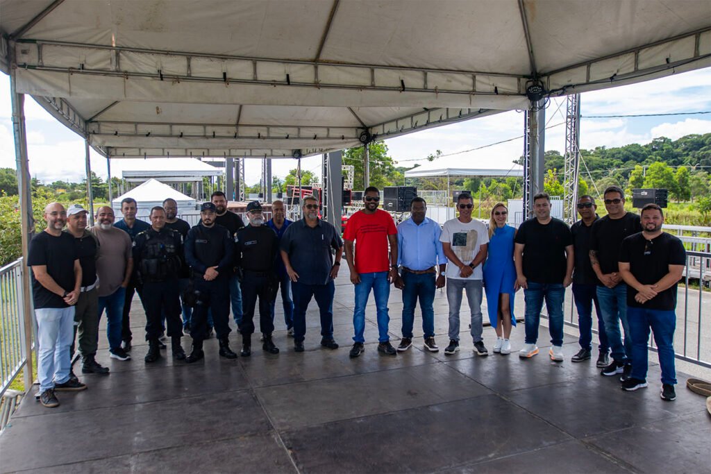 visita de autoridades do município à cidade do samba, linha verde. macaé/rj.