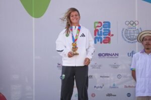 atleta de rio das ostras conquista bronze no pan americano de bodyboard no panama whatsapp image 2026 04 17 at 16.06.09