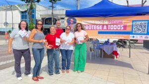 campanha pelo diagnostico precoce de hiv continua na cidade tecnicos e gestores da secretaria de saude participaram do evento foto akilla ribeiro