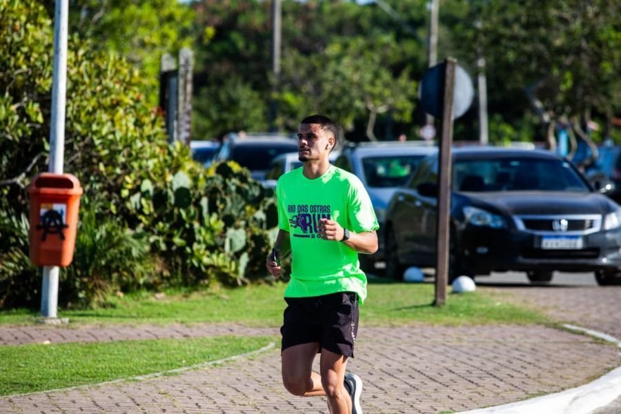 corrida ostras summer acontece no domingo corrida ostras summer tem novas datas corrida ostras summer celebra o encerramento do verao corrida acontecera em 1o de marco foto divulgacao