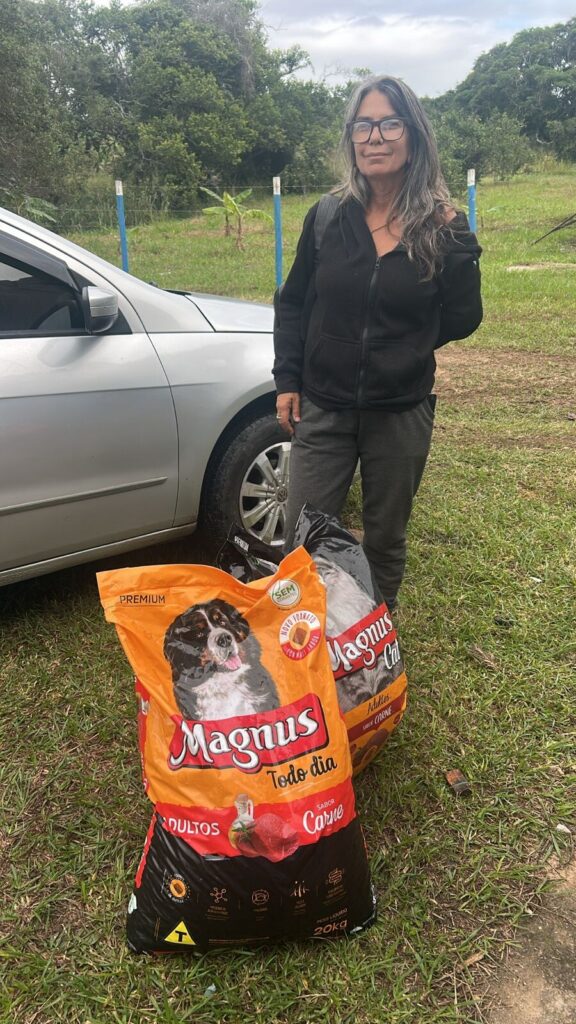 Prefeitura de Cabo Frio fortalece rede de proteção animal com mais de 800 quilos de ração distribuídos doacao de racao at 11.46.08 1