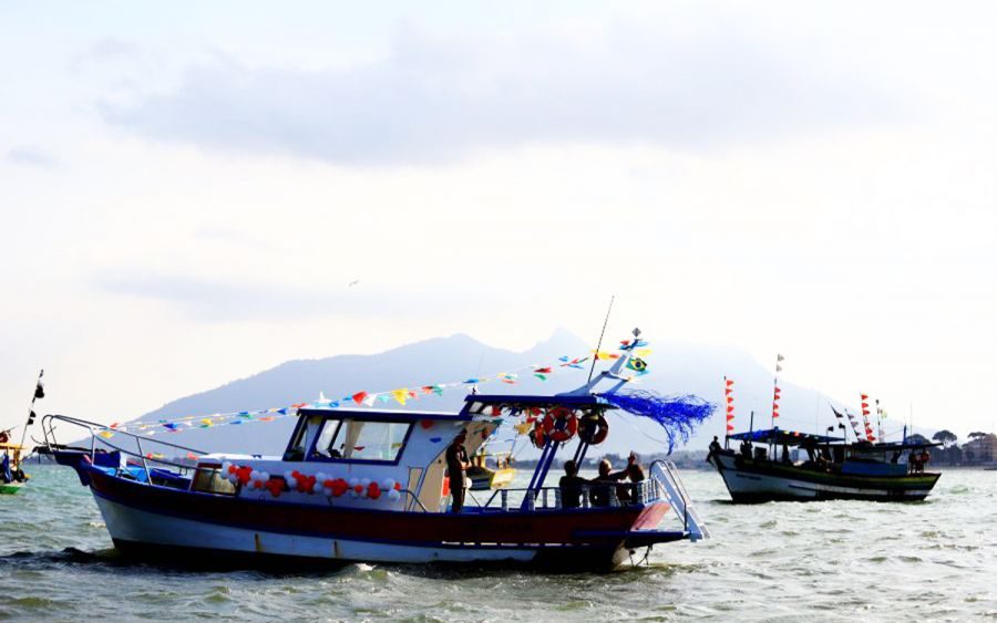 festa de sao pedro acontece neste fim de semana na boca da barra festa de sao pedro leva fieis as ruas e ao mar procissao maritima sao pedro foto jorge ronald 12 900x563