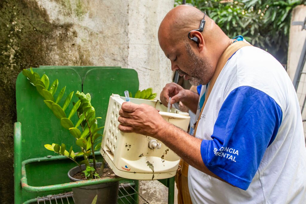 mutirão contra o aedes no parque valentina miranda. macaé/rj.