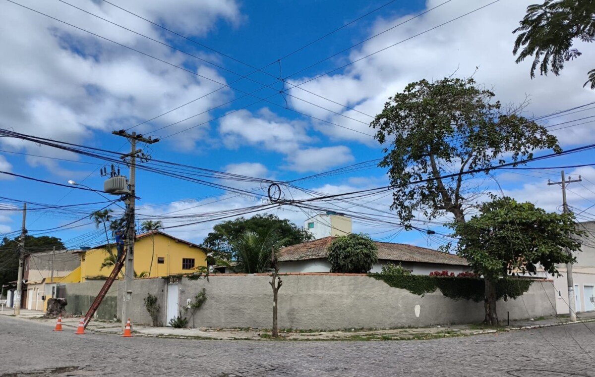 Operação Limpa Fios avança em Cabo Frio e chega ao bairro Jardim Náutilus 304b2c15 8177 42c8 8029 a5e7dda2b99c