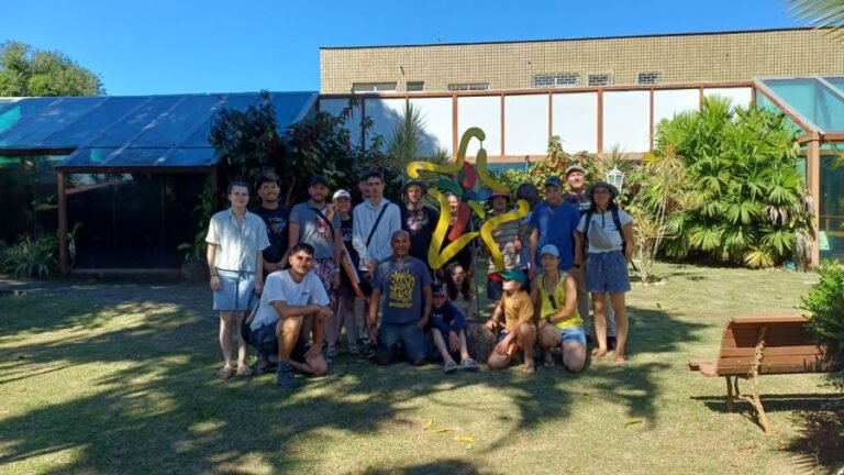 capoeiristas franceses visitam a casa de cultura de rio das ostras whatsapp image 2026 07 17 at 13.12.00