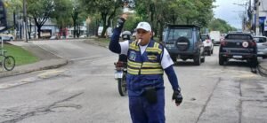 novos operadores de transito reforcam orientacao e seguranca viaria do municipio whatsapp image 2026 08 25 at 10.28.32