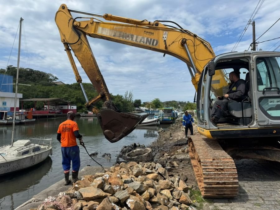 rio das ostras inicia obras emergenciais na boca da barra whatsapp image 2026 09 09 at 11.28.29