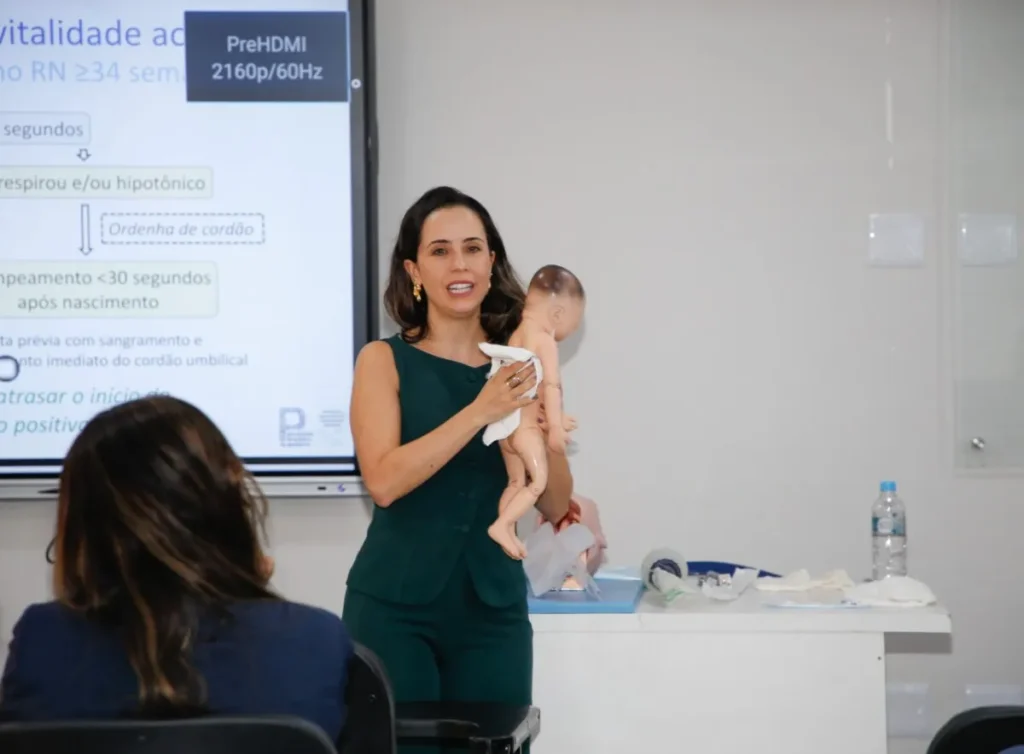 BÚZIOS CAPACITA PEDIATRAS EM NOVAS DIRETRIZES DE REANIMAÇÃO NEONATAL. whatsapp image 2026 10 17 at 15.14.29
