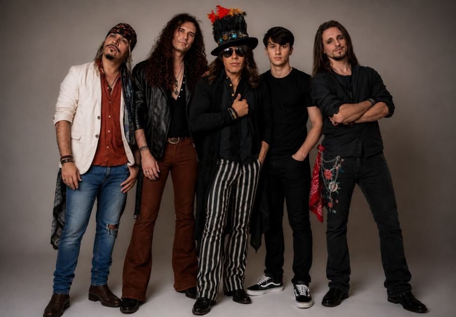 festival de covers reune tributos a grandes nomes da musica a banda fever com os sucessos do aerosmith tocam no festival de covers. foto divulgacao 900x625